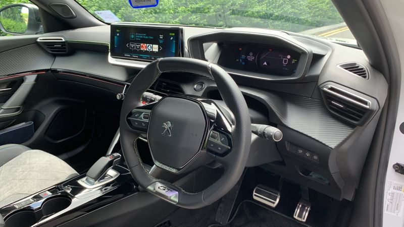 Peugeot 2008 100kW GT Premium 50kWh 5dr Auto
