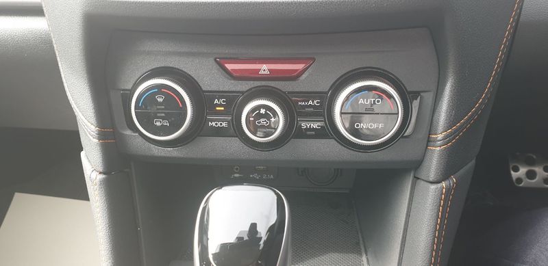 Subaru XV 2.0I E-Boxer Se Premium 5Dr Lineartronic