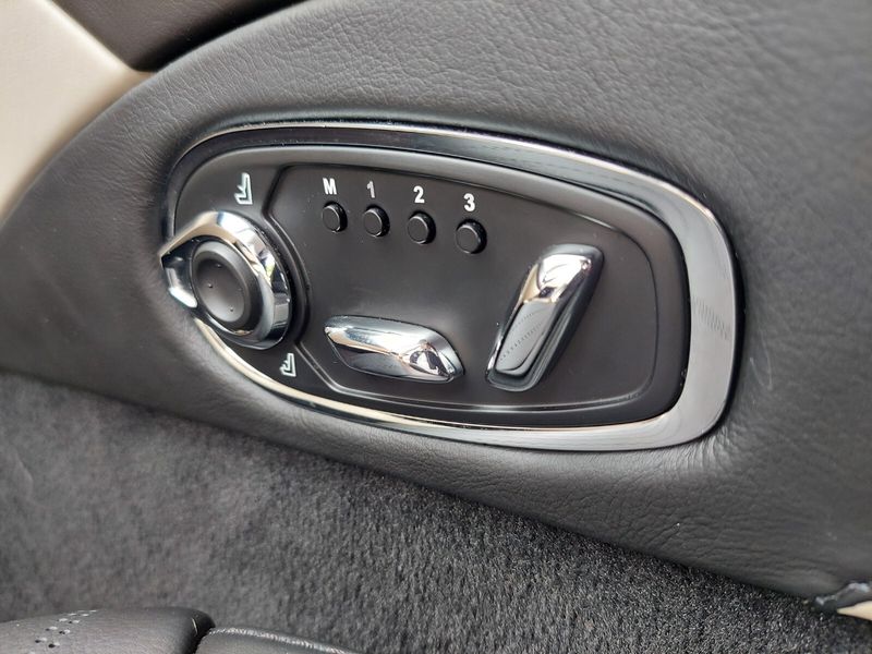 Aston Martin DB11 V8 2dr Touchtronic Auto