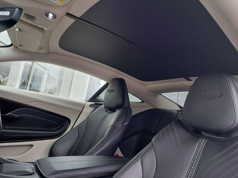 Aston Martin DB11 V8 2dr Touchtronic Auto