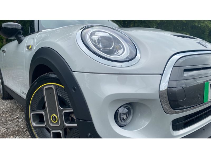 MINI Hatchback 135kW Cooper S Level 3 33kWh 3dr Auto
