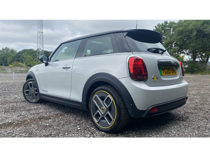 MINI Hatchback 135kW Cooper S Level 3 33kWh 3dr Auto