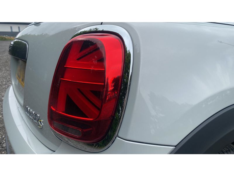 MINI Hatchback 135kW Cooper S Level 3 33kWh 3dr Auto
