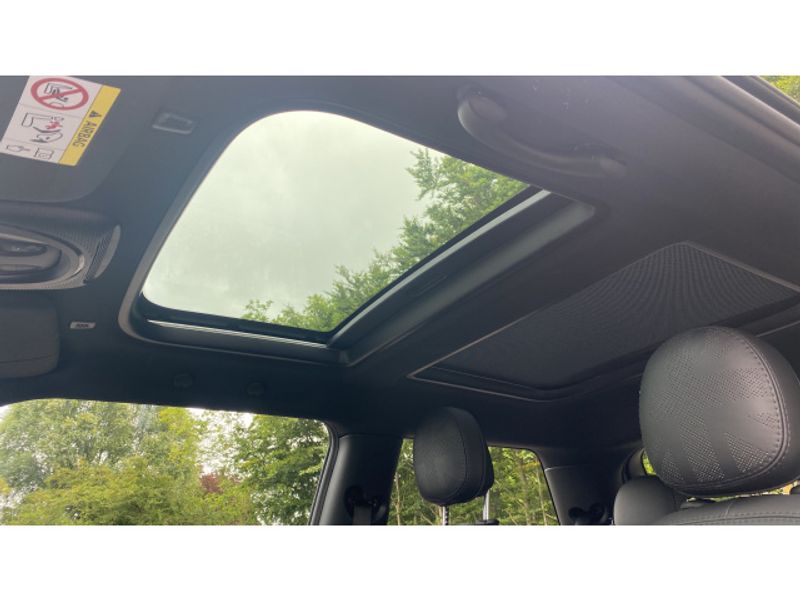 MINI Hatchback 135kW Cooper S Level 3 33kWh 3dr Auto