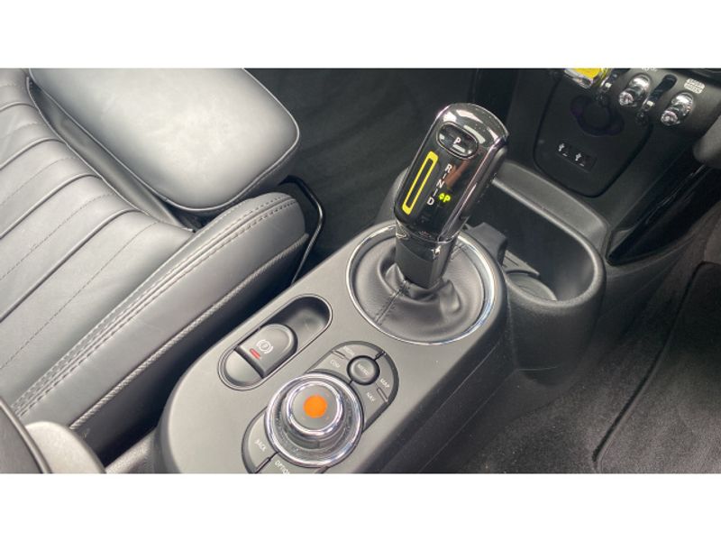 MINI Hatchback 135kW Cooper S Level 3 33kWh 3dr Auto