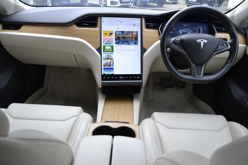 Tesla Model S 449kW 100kWh Dual Motor 5dr Auto