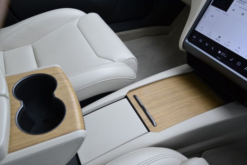 Tesla Model S 449kW 100kWh Dual Motor 5dr Auto