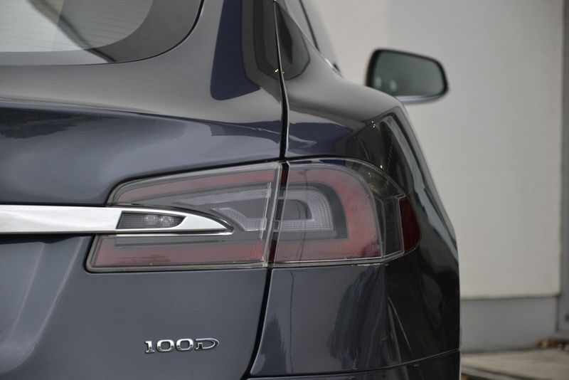 Tesla Model S 449kW 100kWh Dual Motor 5dr Auto