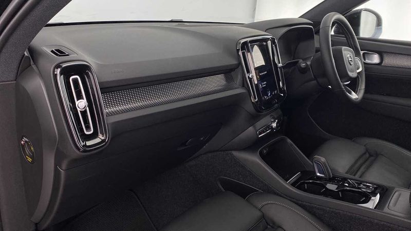 Volvo XC40 2.0 D3 R DESIGN Pro 5dr Geartronic
