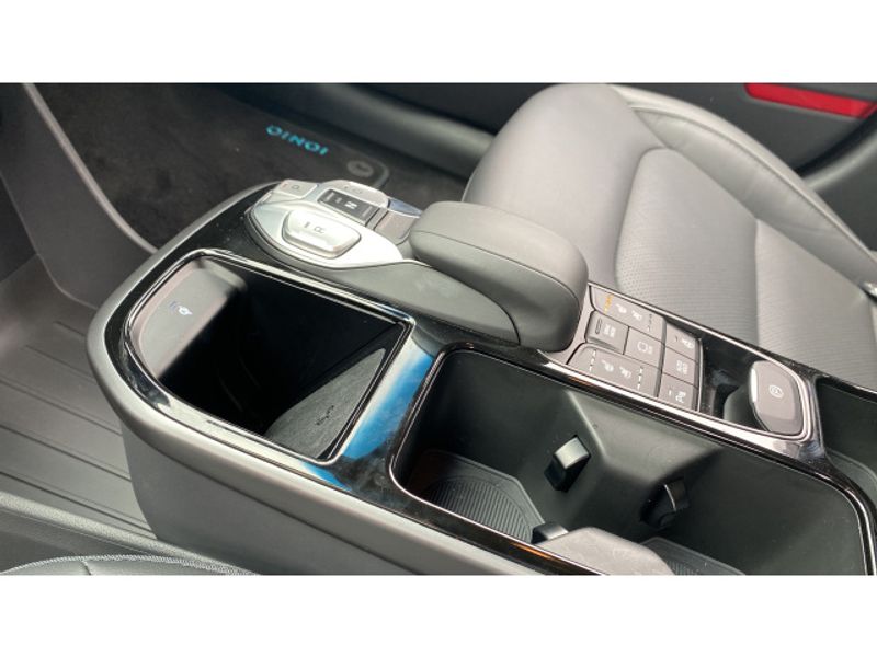 Hyundai IONIQ 100kW Premium SE 38kWh 5dr Auto