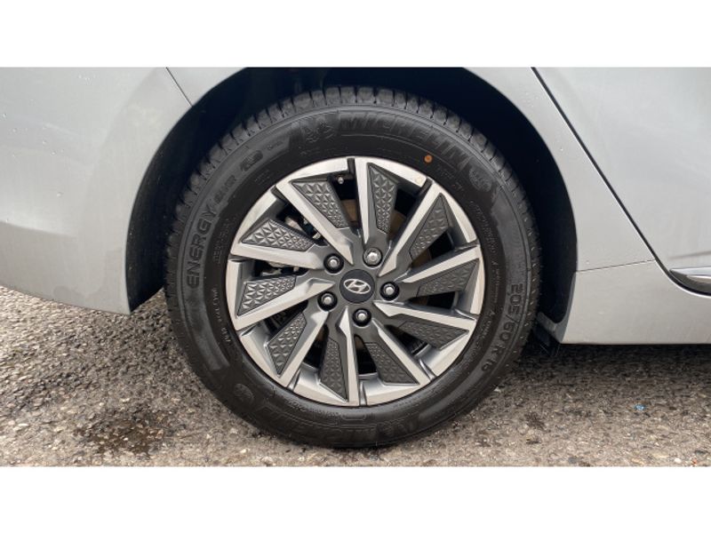 Hyundai IONIQ 100kW Premium SE 38kWh 5dr Auto