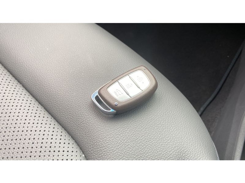Hyundai IONIQ 100kW Premium SE 38kWh 5dr Auto