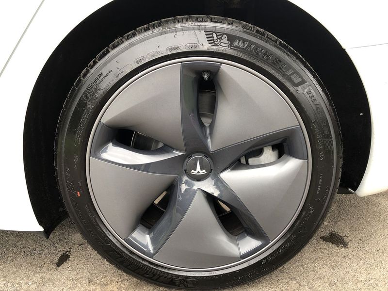 Tesla Model 3 Standard Plus 4dr Auto