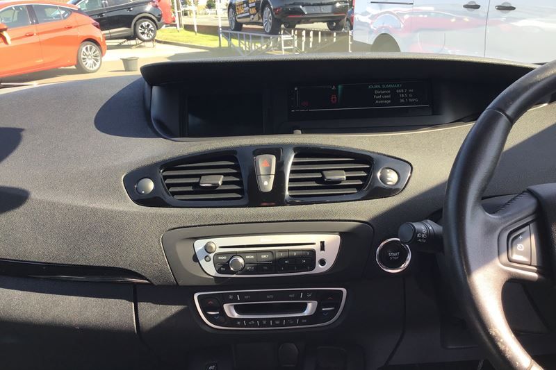 Renault Scenic 1.2 TCE Dynamique Nav 5dr