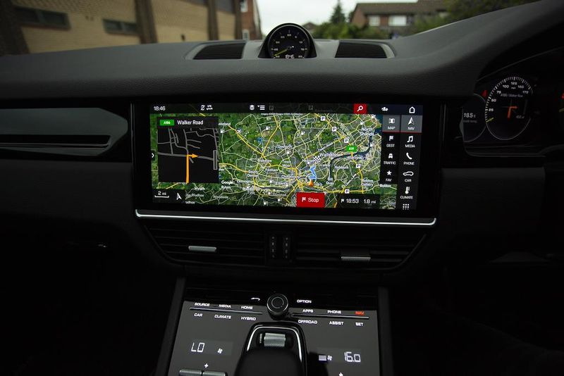 Porsche Cayenne E-Hybrid 5dr Tiptronic S
