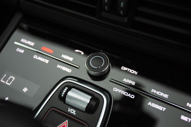 Porsche Cayenne E-Hybrid 5dr Tiptronic S