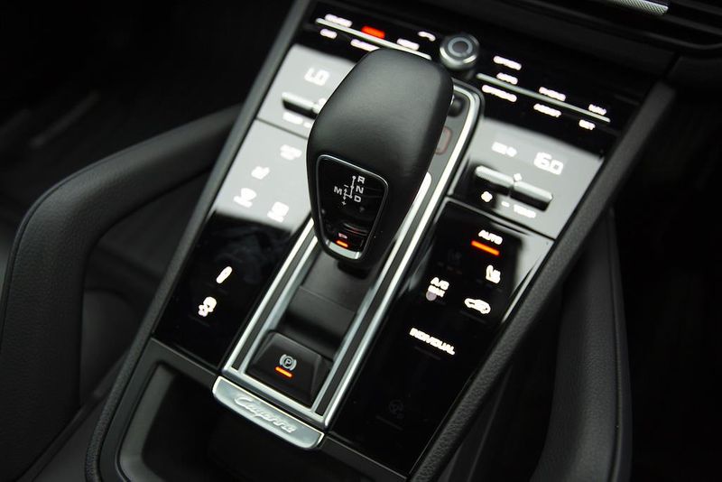 Porsche Cayenne E-Hybrid 5dr Tiptronic S