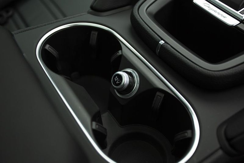 Porsche Cayenne E-Hybrid 5dr Tiptronic S