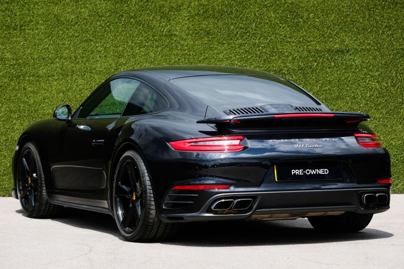 Porsche 911 2dr PDK