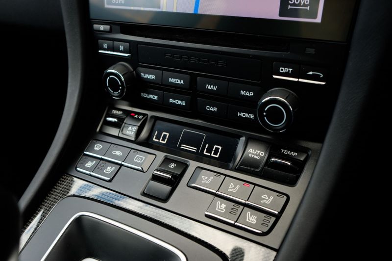 Porsche 911 2dr PDK