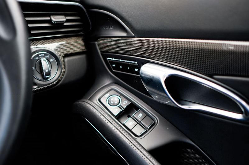 Porsche 911 2dr PDK