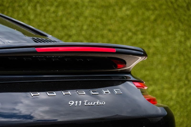 Porsche 911 2dr PDK