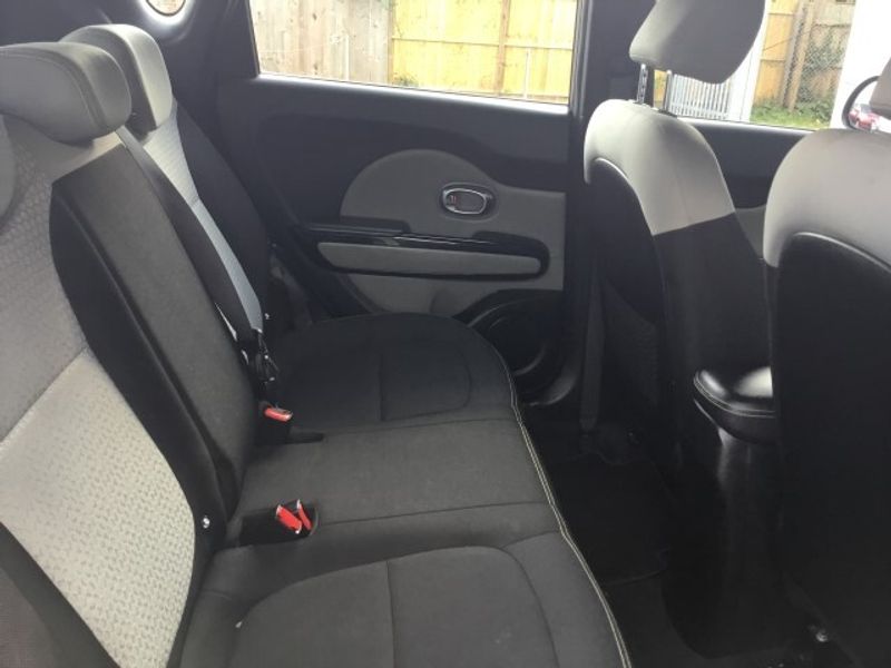 Kia Soul 1.6 GDi Connect Plus 5dr