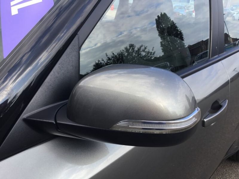 Kia Soul 1.6 GDi Connect Plus 5dr
