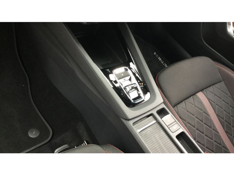 Skoda Octavia 1.4 TSI iV vRS 5dr DSG