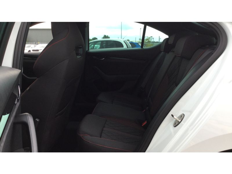 Skoda Octavia 1.4 TSI iV vRS 5dr DSG