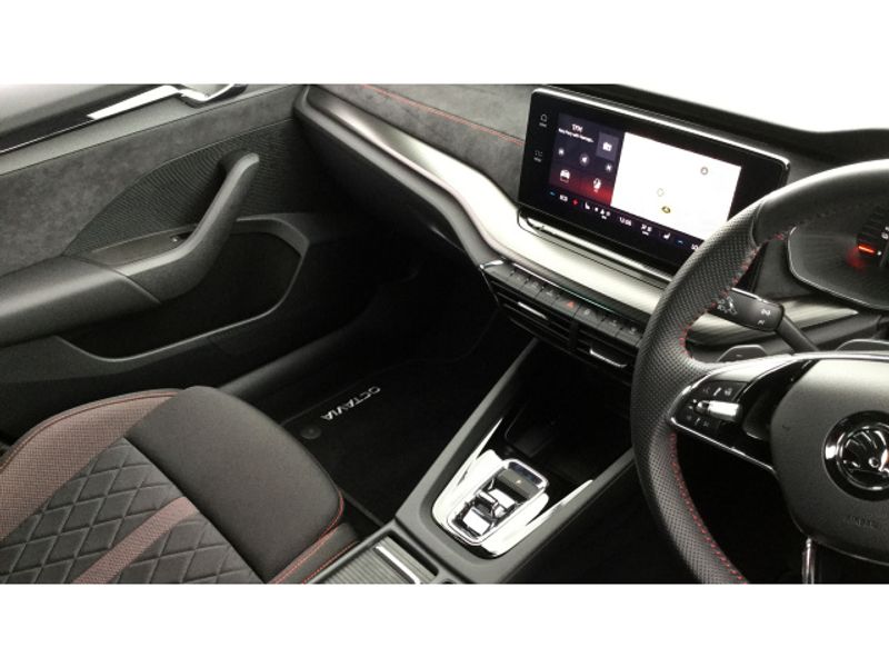 Skoda Octavia 1.4 TSI iV vRS 5dr DSG