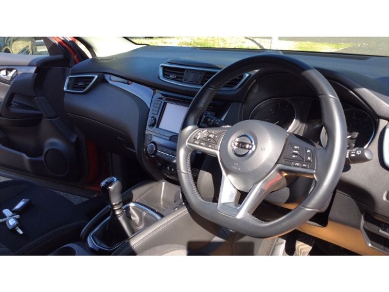Nissan Qashqai 1.2 DiG-T Acenta 5dr