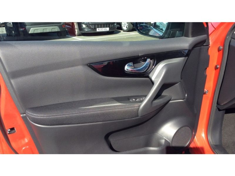 Nissan Qashqai 1.2 DiG-T Acenta 5dr