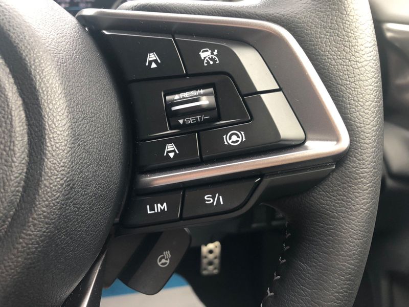 Subaru Outback 2.5i Field 5dr Lineartronic