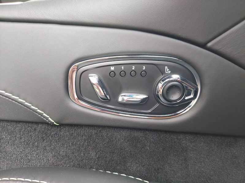 Aston Martin DB11 V12 Amr 2Dr Touchtronic Auto