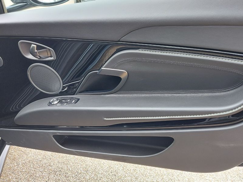 Aston Martin DB11 V12 Amr 2Dr Touchtronic Auto