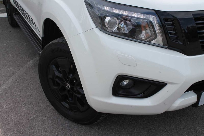 Nissan Navara Double Cab Pick Up N-Guard 2.3dCi 190 TT 4WD Auto