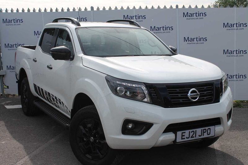 Nissan Navara Double Cab Pick Up N-Guard 2.3dCi 190 TT 4WD Auto