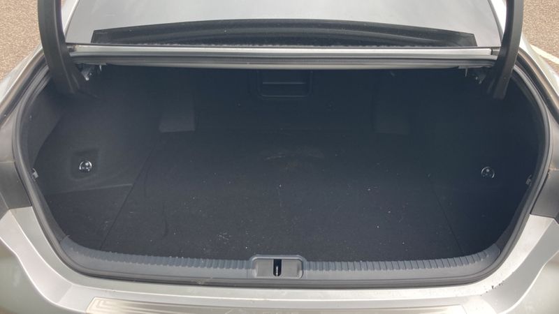 Lexus ES 300h 2.5 4dr CVT