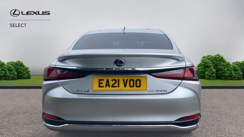 Lexus ES 300h 2.5 4dr CVT