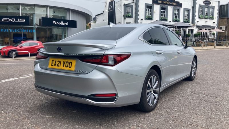 Lexus ES 300h 2.5 4dr CVT