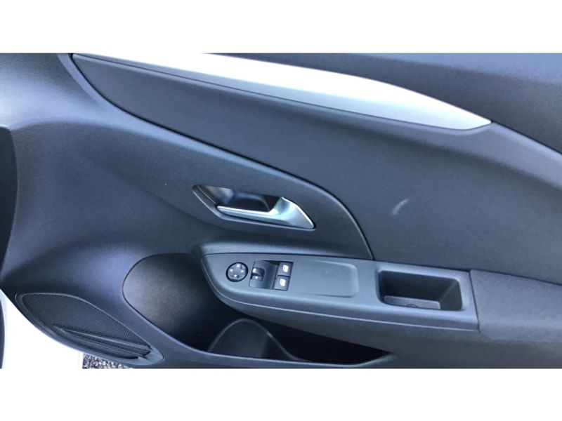 Vauxhall Corsa 1.2 SE Nav 5dr