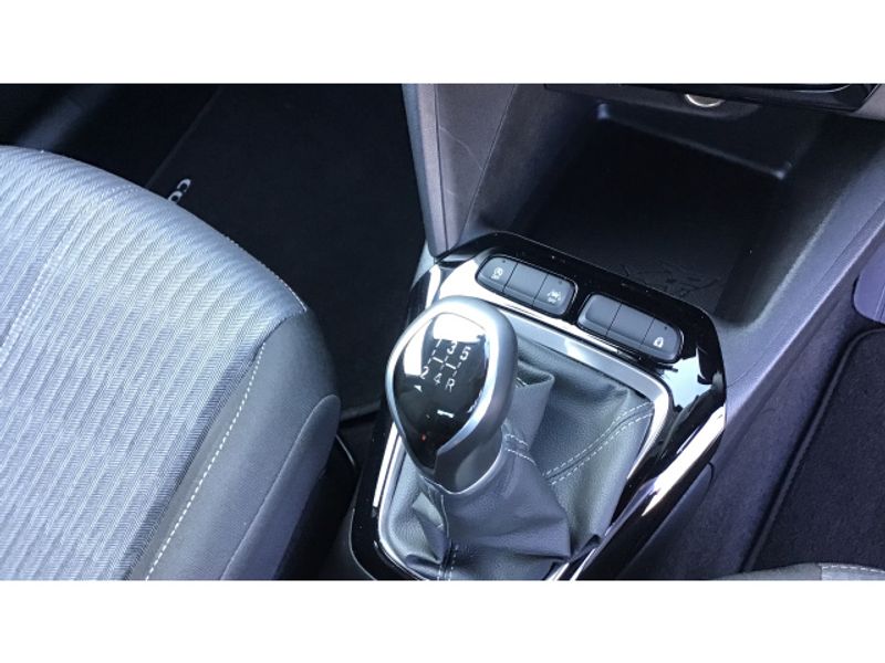Vauxhall Corsa 1.2 SE Nav 5dr