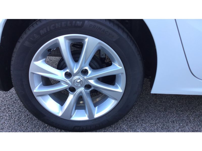 Vauxhall Corsa 1.2 SE Nav 5dr