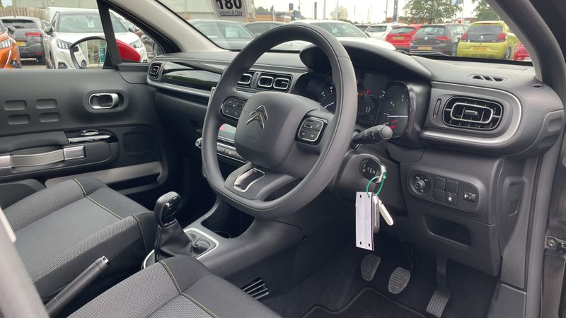 Citroen C3 1.2 PureTech Shine 5dr