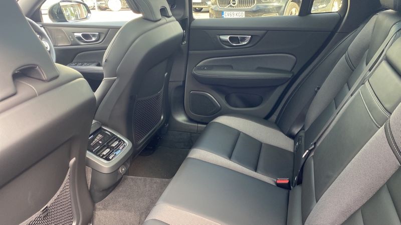 Volvo V60 2.0 B4D R DESIGN 5dr Auto
