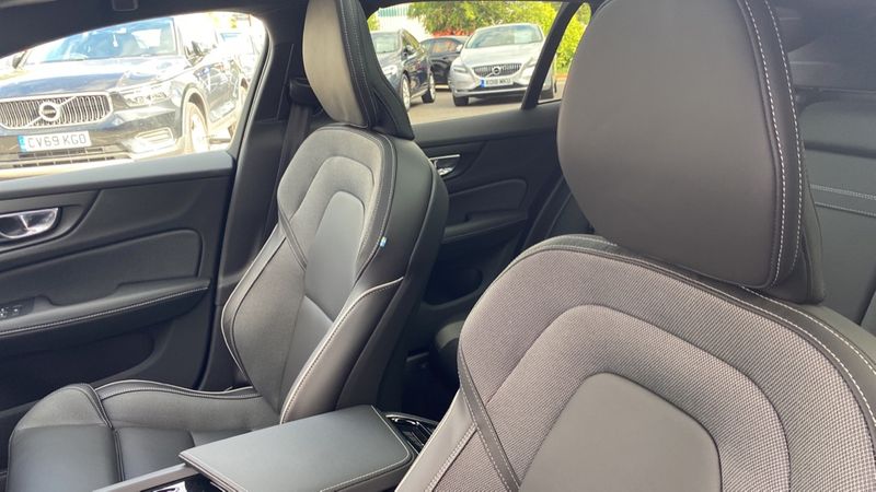 Volvo V60 2.0 B4D R DESIGN 5dr Auto