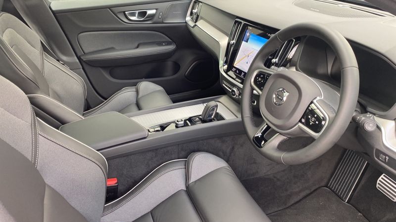 Volvo V60 2.0 B4D R DESIGN 5dr Auto