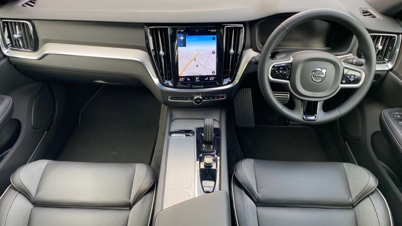 Volvo V60 2.0 B4D R DESIGN 5dr Auto
