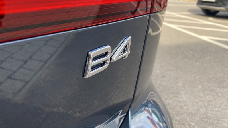 Volvo V60 2.0 B4D R DESIGN 5dr Auto